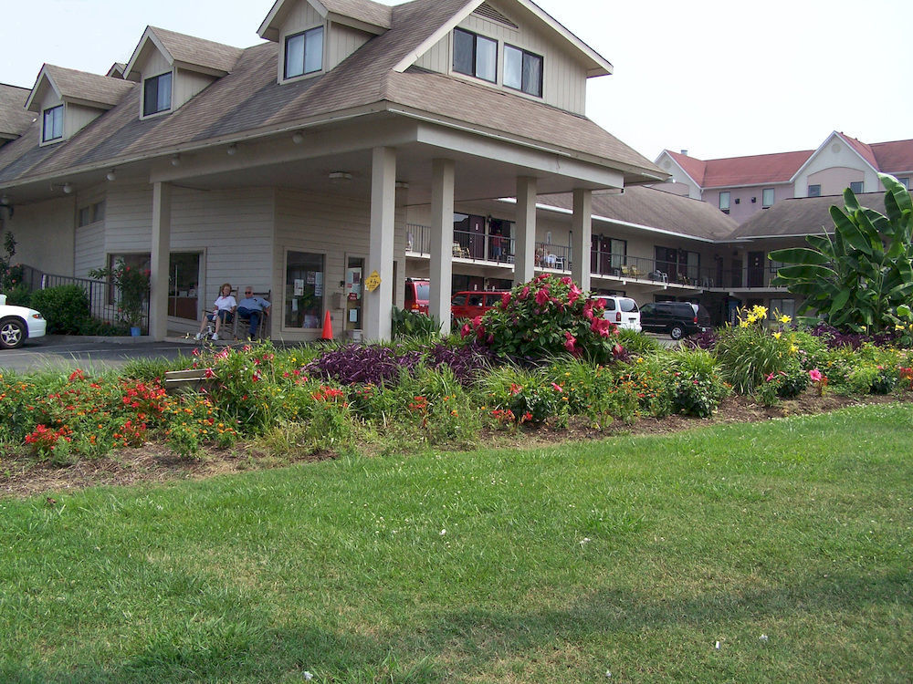 Mountain Breeze Motel Pigeon Forge Exterior photo