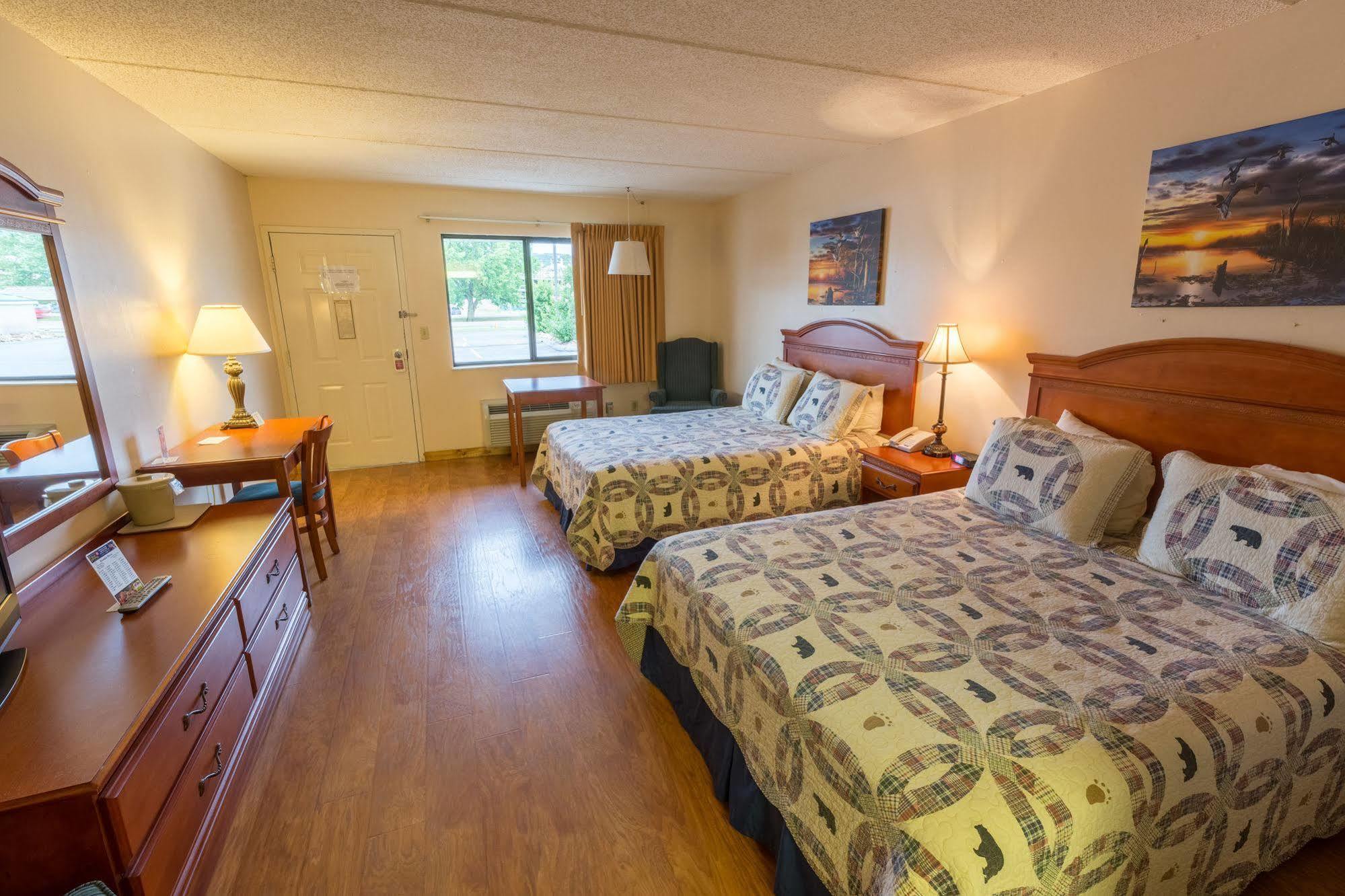 Mountain Breeze Motel Pigeon Forge Exterior photo