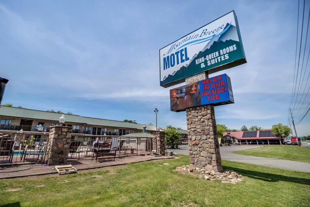 Mountain Breeze Motel Pigeon Forge Exterior photo